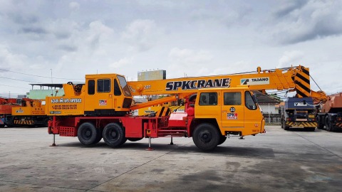 เช่ารถเครนชลบุรี